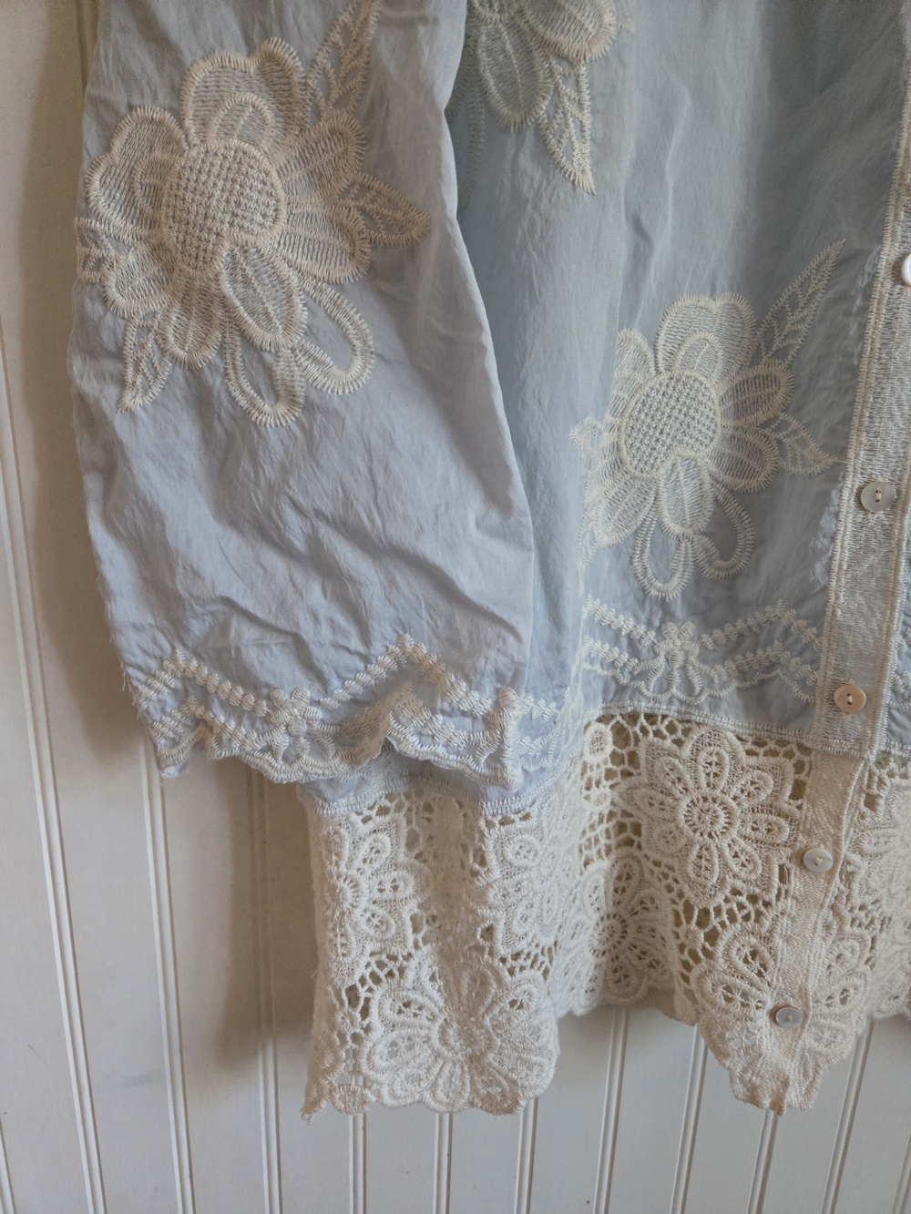 POL Light Blue Floral And Lace Embroidered Collar Button-Up Tunic - Picture 3 of 13